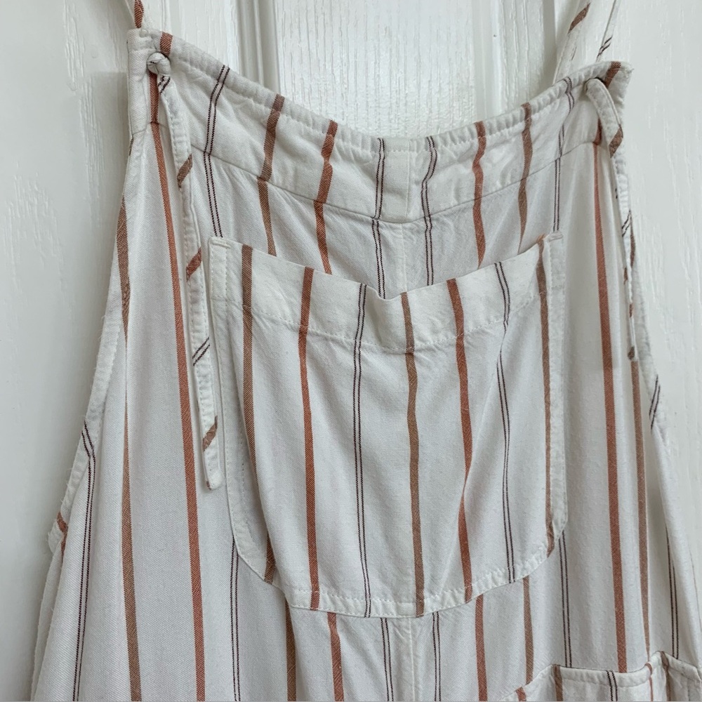 RVCA Zula Jumpsuit Overalls White Stripe Cover Up Sz M Casual Lightweight Beach - Picture 7 of 13